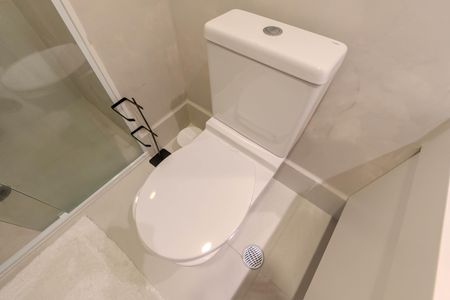 Studio à venda com 28m², 1 quarto e sem vaga Studio à venda com 28m², 1 quarto e sem vagaBanheiro