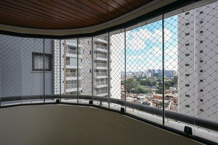 Apartamento à venda com 104m², 3 quartos e 2 vagasVaranda