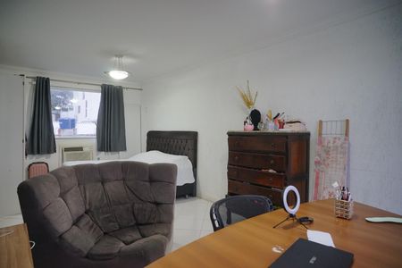 Sala de casa para alugar com 3 quartos, 160m² em Camboinhas, Niterói