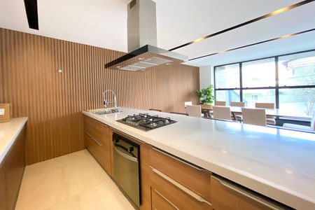 Apartamento à venda com 225m², 3 quartos e 4 vagasÁrea comum