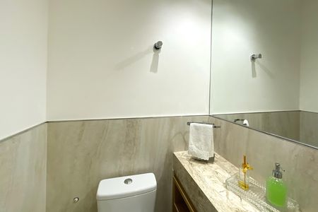 Apartamento à venda com 225m², 3 quartos e 4 vagasLavabo