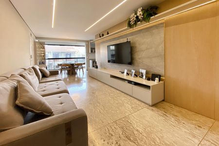 Apartamento à venda com 225m², 3 quartos e 4 vagasSala