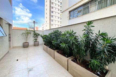 Apartamento à venda com 225m², 3 quartos e 4 vagasÁrea privativa