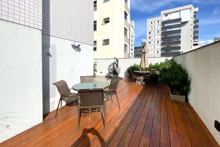 Apartamento à venda com 225m², 3 quartos e 4 vagasÁrea privativa