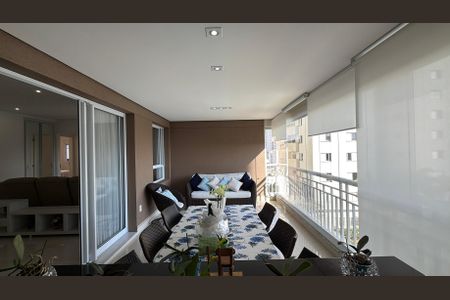 Apartamento para alugar com 146m², 3 quartos e 3 vagas
