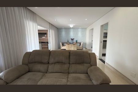 Apartamento para alugar com 146m², 3 quartos e 3 vagas