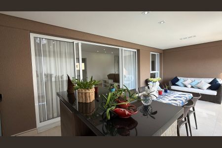 Apartamento para alugar com 146m², 3 quartos e 3 vagas