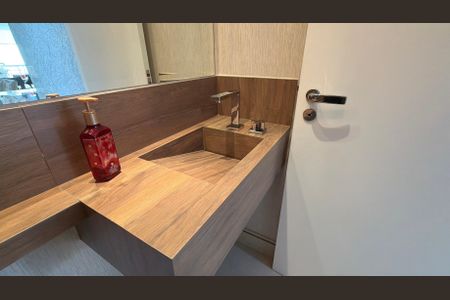 Apartamento para alugar com 146m², 3 quartos e 3 vagas