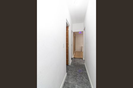 Casa à venda com 90m², 4 quartos e 2 vagasCorredor