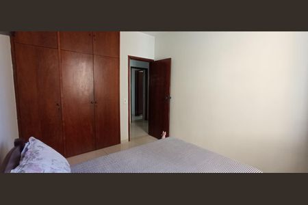 Apartamento para alugar com 107m², 3 quartos e 2 vagas Apartamento para alugar com 107m², 3 quartos e 2 vagasQuarto