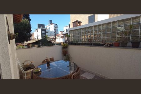 Apartamento para alugar com 107m², 3 quartos e 2 vagas Apartamento para alugar com 107m², 3 quartos e 2 vagasÁrea externa