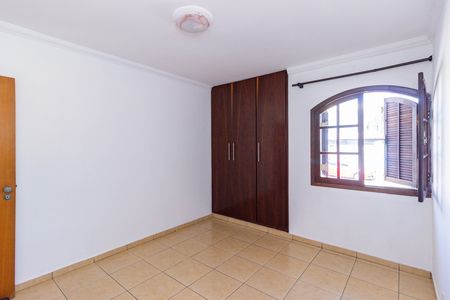 Casa à venda com 150m², 3 quartos e 2 vagas Casa à venda com 150m², 3 quartos e 2 vagasQuarto 2