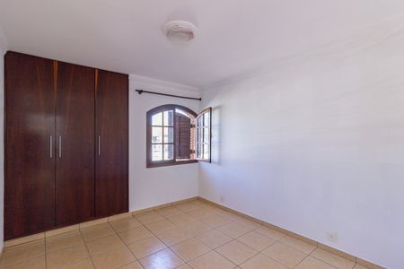 Casa à venda com 150m², 3 quartos e 2 vagas Casa à venda com 150m², 3 quartos e 2 vagasQuarto 2