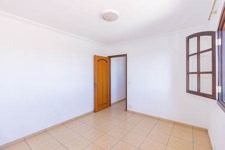 Casa à venda com 150m², 3 quartos e 2 vagas Casa à venda com 150m², 3 quartos e 2 vagasQuarto 1