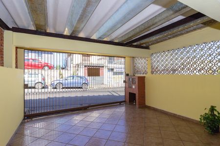Casa à venda com 150m², 3 quartos e 2 vagas Casa à venda com 150m², 3 quartos e 2 vagasGaragem