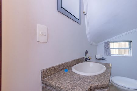 Casa à venda com 150m², 3 quartos e 2 vagas Casa à venda com 150m², 3 quartos e 2 vagasLavabo