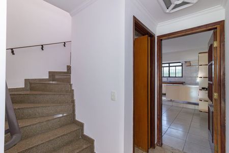Casa à venda com 150m², 3 quartos e 2 vagas Casa à venda com 150m², 3 quartos e 2 vagasCorredor Inferior