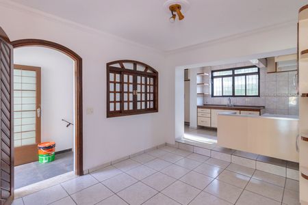 Casa à venda com 150m², 3 quartos e 2 vagas Casa à venda com 150m², 3 quartos e 2 vagasCozinha