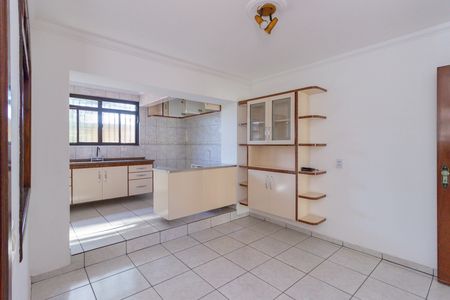 Casa à venda com 150m², 3 quartos e 2 vagas Casa à venda com 150m², 3 quartos e 2 vagasCozinha