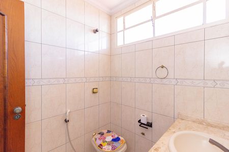 Casa à venda com 150m², 3 quartos e 2 vagas Casa à venda com 150m², 3 quartos e 2 vagasBanheiro Superior