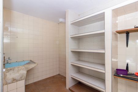 Casa à venda com 150m², 3 quartos e 2 vagas Casa à venda com 150m², 3 quartos e 2 vagasLavanderia