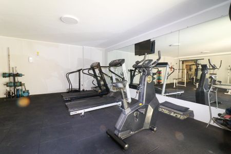Apartamento à venda com 136m², 3 quartos e 1 vaga Apartamento à venda com 136m², 3 quartos e 1 vagaAcademia
