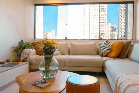 Apartamento à venda com 136m², 3 quartos e 1 vaga Apartamento à venda com 136m², 3 quartos e 1 vagaSala