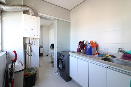 Apartamento à venda com 136m², 3 quartos e 1 vaga Apartamento à venda com 136m², 3 quartos e 1 vagaÁrea de Serviço