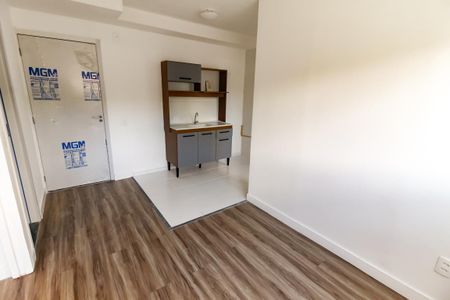 Sala de apartamento para alugar com 2 quartos, 33m² em Vila Suzana, São Paulo