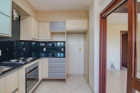 Apartamento à venda com 121m², 3 quartos e 2 vagas Apartamento à venda com 121m², 3 quartos e 2 vagasCozinha e Área de Serviço