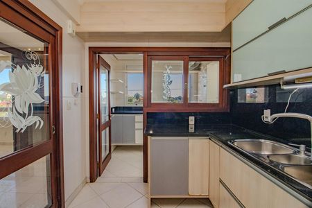 Apartamento à venda com 121m², 3 quartos e 2 vagas Apartamento à venda com 121m², 3 quartos e 2 vagasCozinha e Área de Serviço