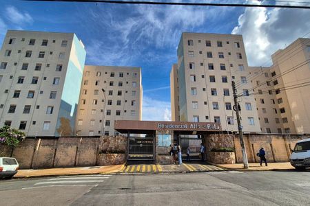 Apartamento à venda com 62m², 2 quartos e 1 vagaFachada e Portaria