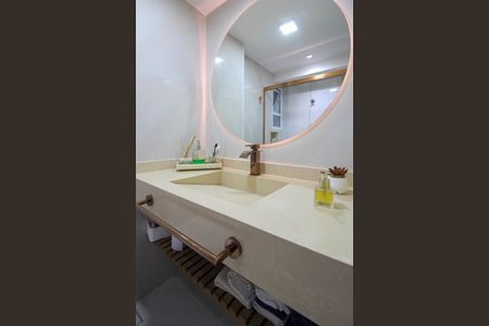 Apartamento à venda com 84m², 3 quartos e 2 vagas Apartamento à venda com 84m², 3 quartos e 2 vagasBanheiro