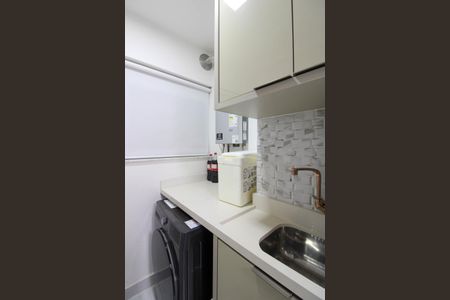 Apartamento à venda com 84m², 3 quartos e 2 vagas Apartamento à venda com 84m², 3 quartos e 2 vagasÁrea de Serviço