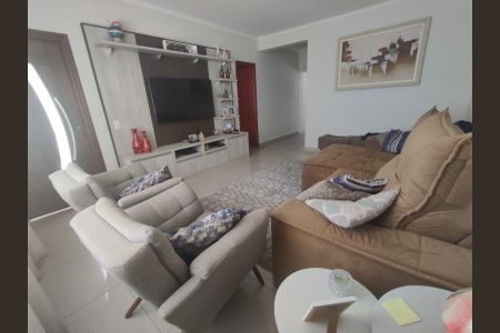 Sala  de casa à venda com 3 quartos, 221m² em Jardim Santa Carolina, Sumaré