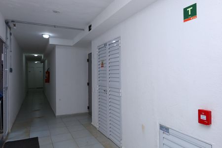 Apartamento para alugar com 41m², 2 quartos e sem vagaÁrea comum - Saguão do prédio