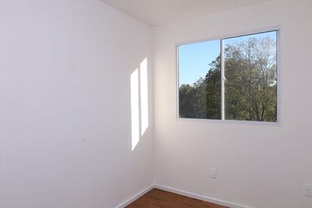 Quarto 1 de apartamento para alugar com 2 quartos, 41m² em Jardim Helian, São Paulo