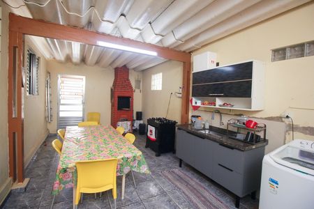 Casa à venda com 63m², 2 quartos e 2 vagas Casa à venda com 63m², 2 quartos e 2 vagasEspaço Gourmet