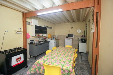 Casa à venda com 63m², 2 quartos e 2 vagas Casa à venda com 63m², 2 quartos e 2 vagasEspaço Gourmet