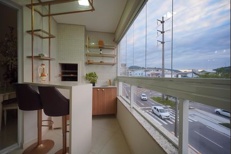 Apartamento para alugar com 105m², 2 quartos e 1 vagaVaranda da Sala