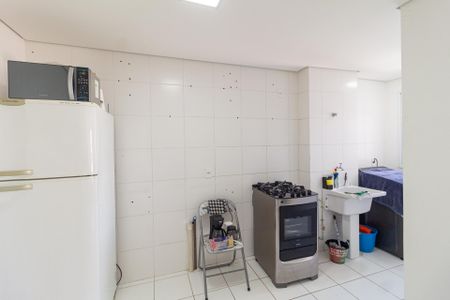 Apartamento à venda com 50m², 2 quartos e 1 vagaCozinha e área de serviço