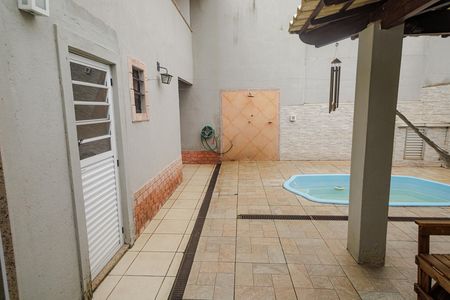 Quintal de casa à venda com 3 quartos, 130m² em Campo Grande, Rio de Janeiro