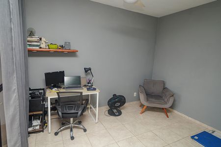 Quarto 3 de casa à venda com 3 quartos, 130m² em Campo Grande, Rio de Janeiro