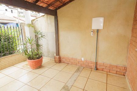 Casa à venda com 130m², 3 quartos e 2 vagasVaranda 3