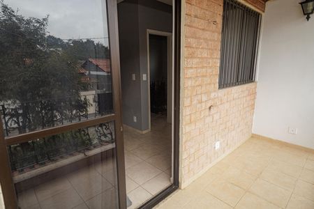 Casa à venda com 130m², 3 quartos e 2 vagasVaranda 2