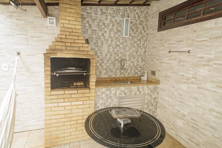 Casa à venda com 130m², 3 quartos e 2 vagasChurrasqueira