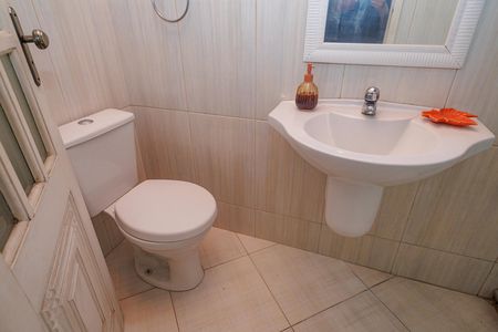 Casa à venda com 130m², 3 quartos e 2 vagasBanheiro da Suíte 3