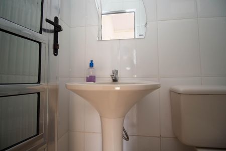 Casa à venda com 395m², 2 quartos e 4 vagasBanheiro de Serviço