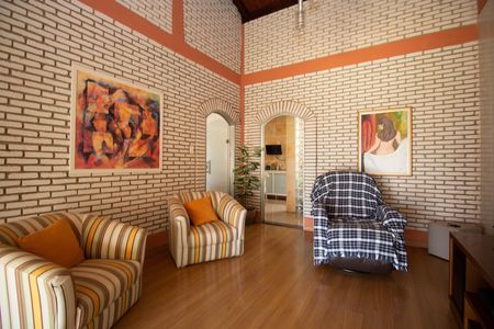 Casa à venda com 395m², 2 quartos e 4 vagasSala