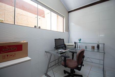Casa à venda com 395m², 2 quartos e 4 vagasEscritório